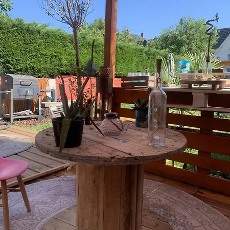 Speciale Jo Avec Transport Gratuit Sur Demande Privee Dans Grande Maison De Avec Jardin Privat bolig