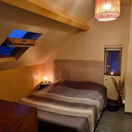 홈스테이 Speciale Jo Avec Transport Gratuit Sur Demande Privee Dans Grande Maison De Avec Jardin